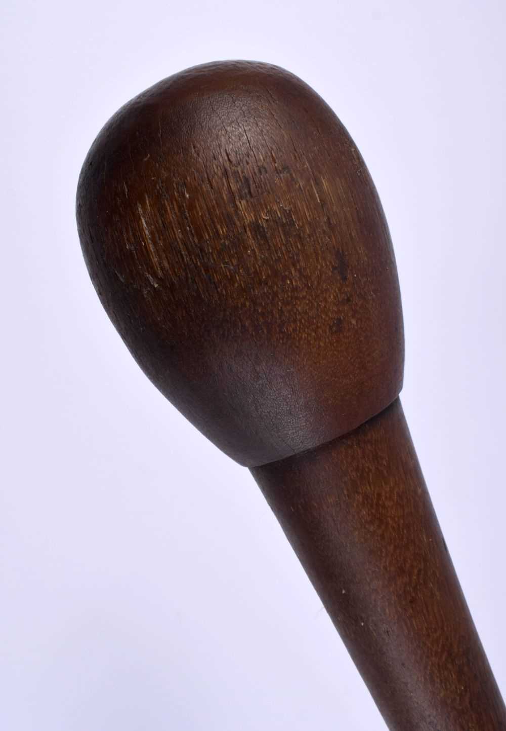 A FINE AND VERY LARGE 19TH CENTURY AFRICAN ZULU TRIBAL CARVED RHINO HORN KNOBKERRIE STAFF possibly