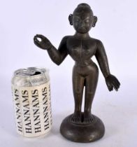 A LOVELY 18TH CENTURY INDIAN BRONZE FIGURE OF A STANDING DEITY modelled nude with one hand raised.