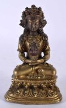 A GOOD 17TH/18TH CENTURY CHINESE TIBETAN BRONZE FIGURE OF A BUDDHA Ming/Qing, modelled with hands