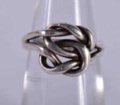A Silver Knot Ring. Size J, weight 2.88g