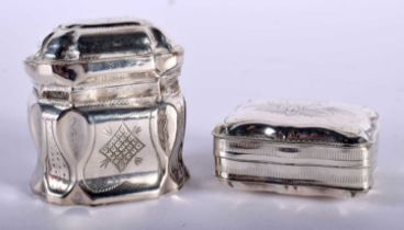 Two Continental Silver Pill Boxes. Stamped 925, Largest 4.5cm x 4.5cm x 1.7cm, total weight 50.6g (