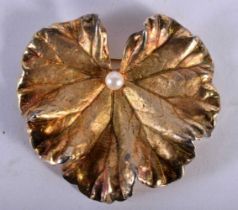 A Silver Leaf Brooch. Stamped Napier Sterling. 5cm diameter, weight 25.9g