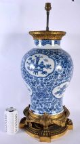A FINE 17TH/18TH CENTURY CHINESE BLUE AND WHITE PORCELAIN LAMP Kangxi/Yongzheng, wonderfully mounted