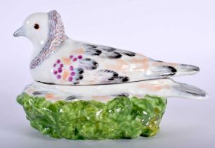 A 19TH CENTURY FRENCH SAMSONS OF PARIS DOVE TUREEN AND COVER modelled in the 18th century English