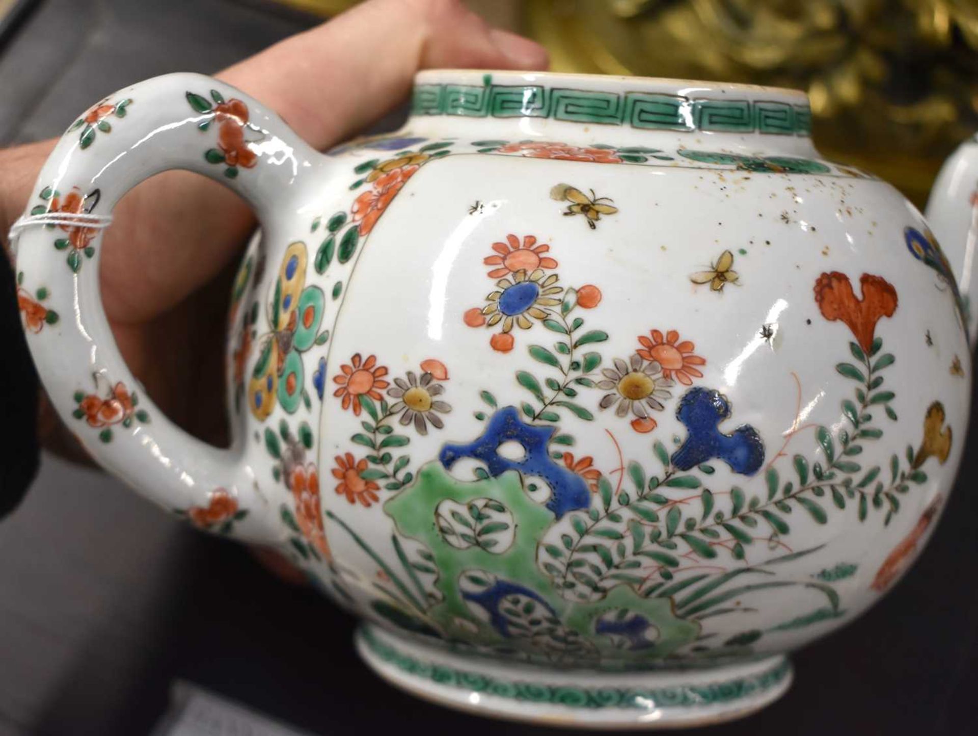 A RARE LARGE 17TH CENTURY CHINESE EXPORT FAMILLE VERTE PUNCH POT Kangxi, painted with floral - Image 22 of 29