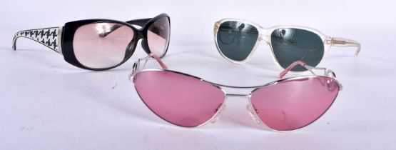 Three Pairs of Designer Sunglasses (Prada, Gucci and Valentino) (3)