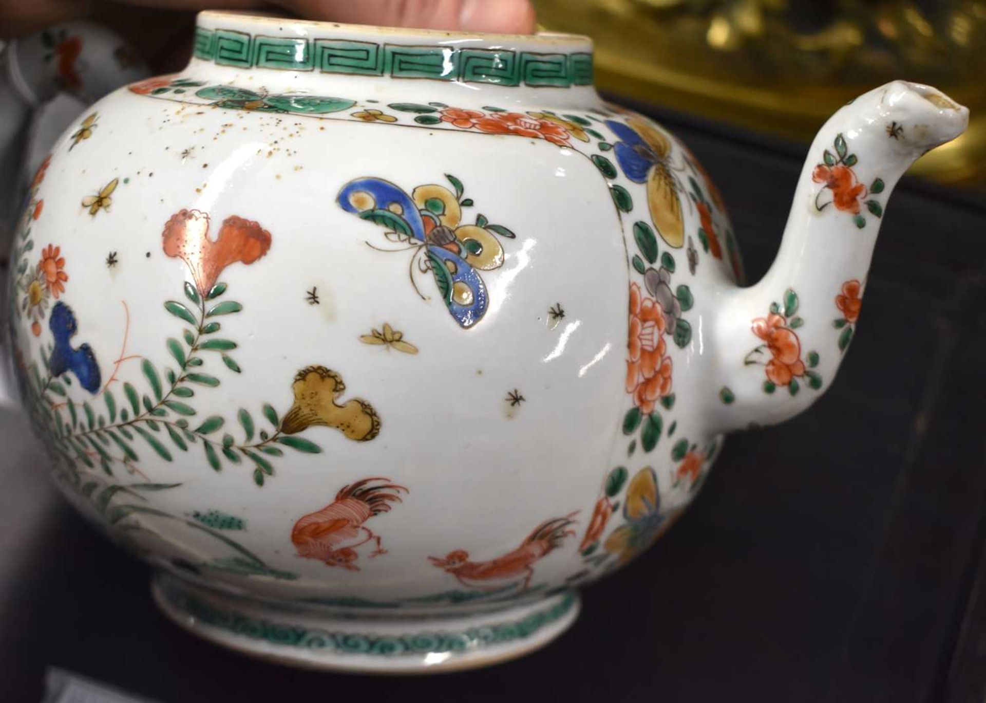 A RARE LARGE 17TH CENTURY CHINESE EXPORT FAMILLE VERTE PUNCH POT Kangxi, painted with floral - Image 12 of 29