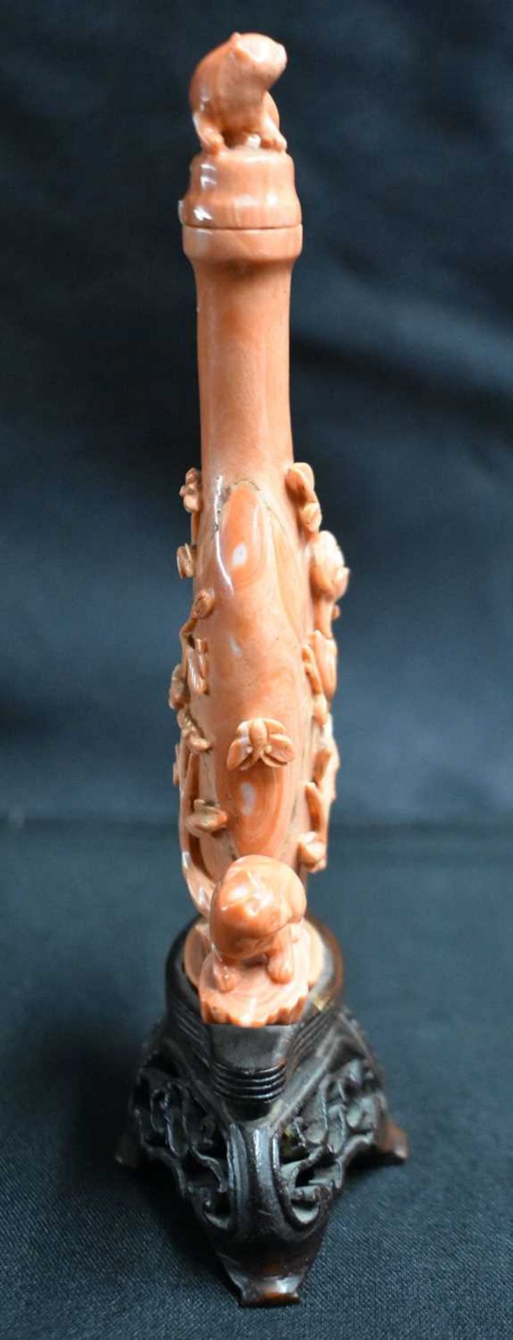 A LATE 19TH CENTURY CHINESE CARVED CORAL VASE AND COVER Qing, formed as a cat beside an overlaid - Image 5 of 9