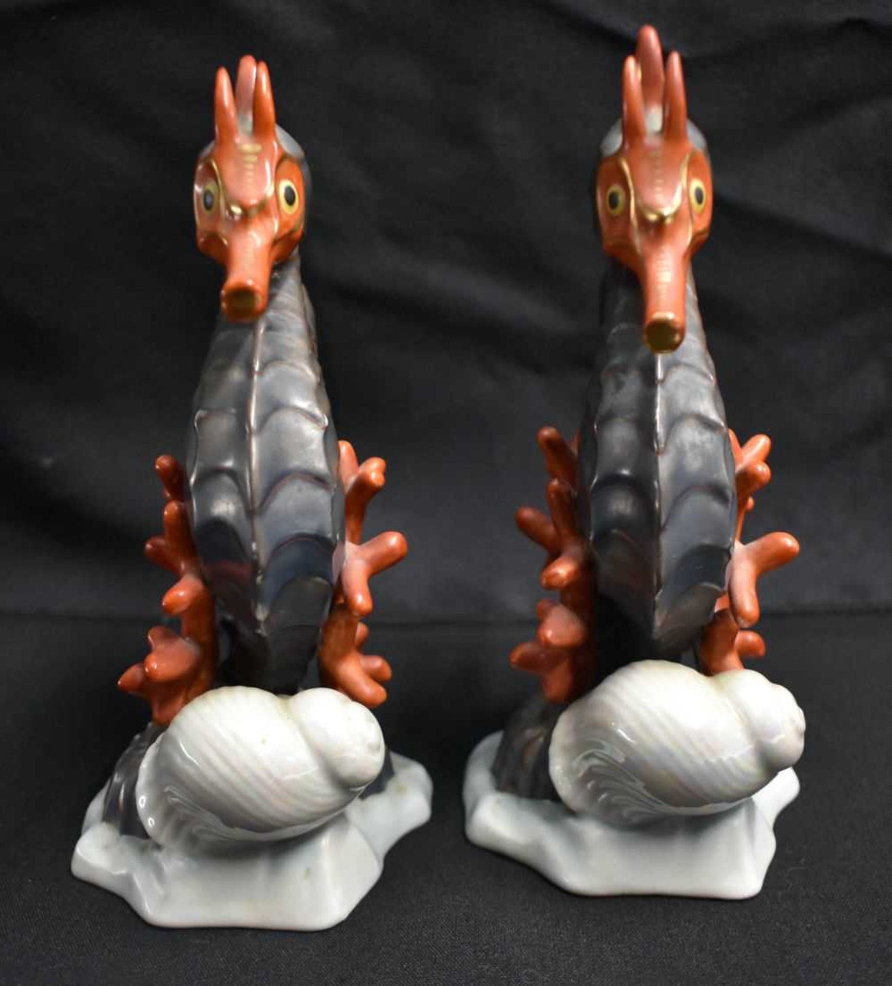 A PAIR OF HEREND HUNGARIAN PORCELAIN SEA HORSES. 18 cm x 9 cm. - Image 4 of 5