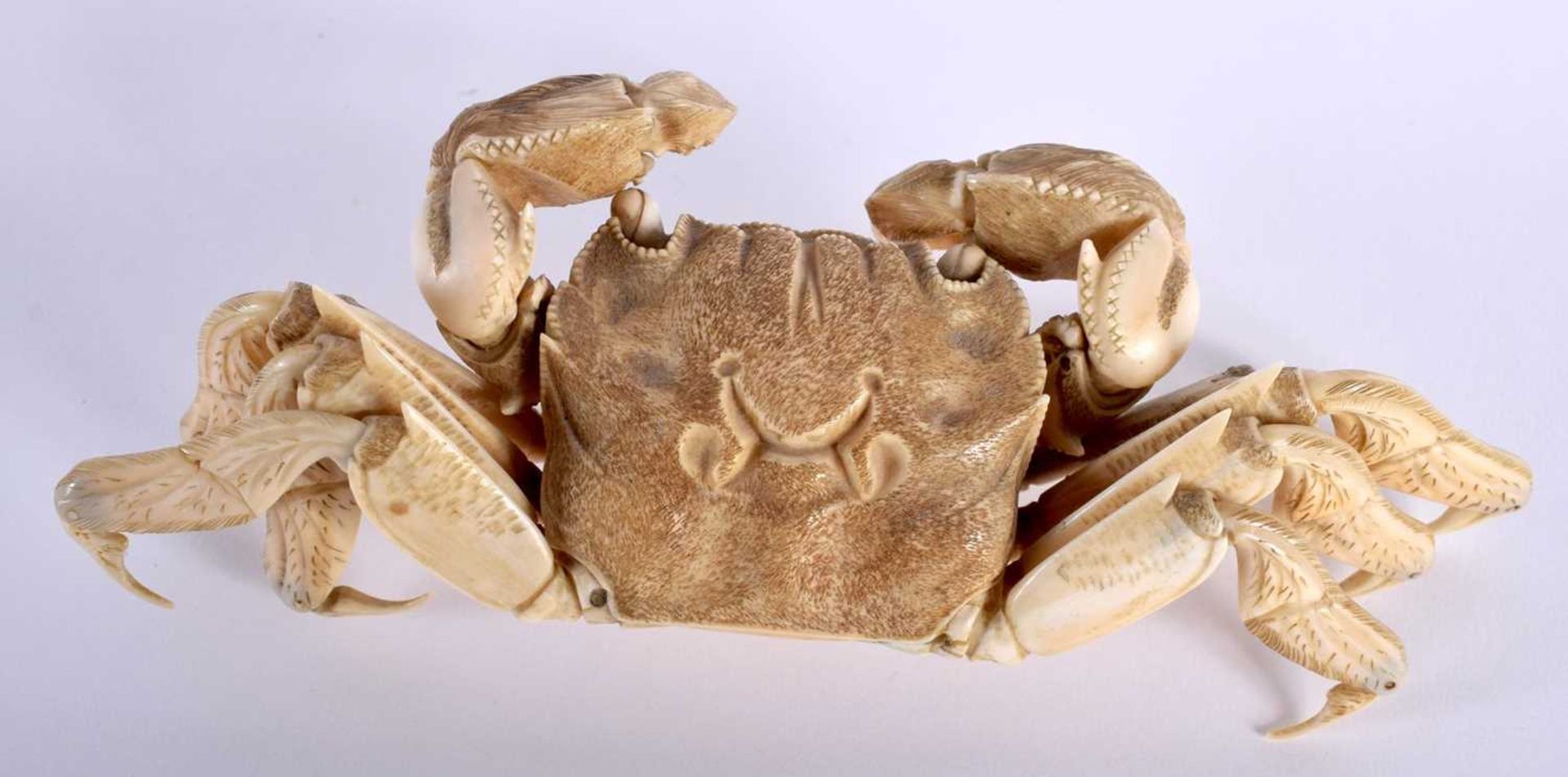 A FINE 19TH CENTURY JAPANESE MEIJI PERIOD FULLY ARTICULATED BONE JIZAI OKIMONO CRAB with fully - Image 3 of 6