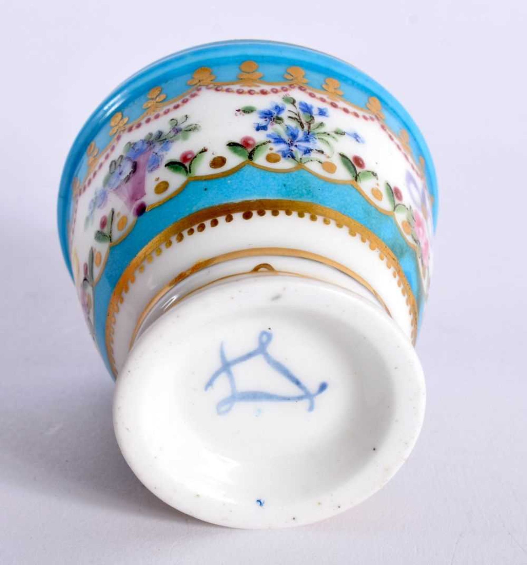 Sevres rare egg cup with turquoise ground the white panel painted with flowers and ribbons, blue L’s - Image 4 of 5