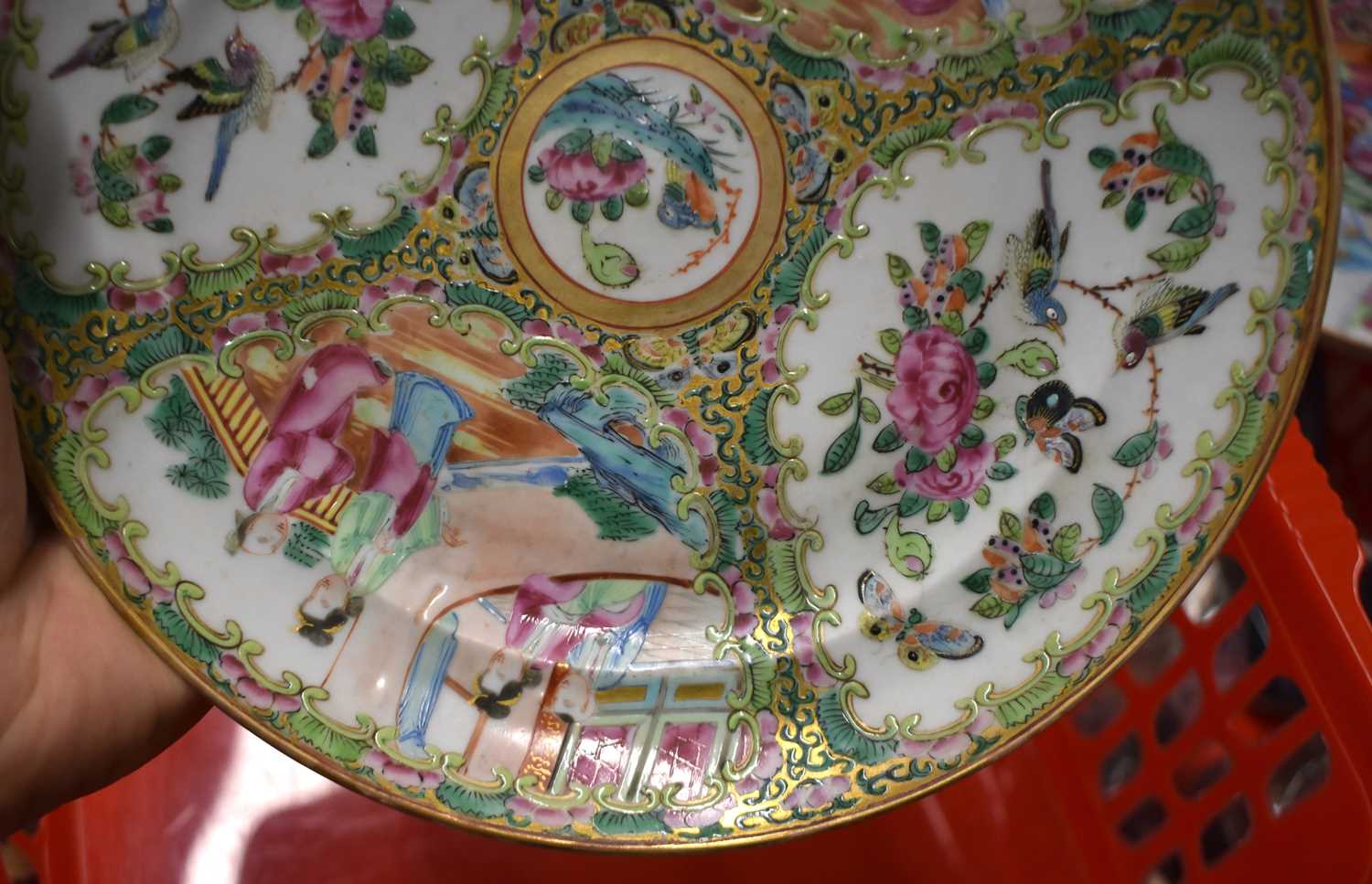 A COLLECTION OF 19TH CENTURY CANTON FAMILLE ROSE WARES Qing, painted with figures, including teapots - Image 55 of 101