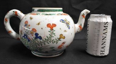 A RARE LARGE 17TH CENTURY CHINESE EXPORT FAMILLE VERTE PUNCH POT Kangxi, painted with floral