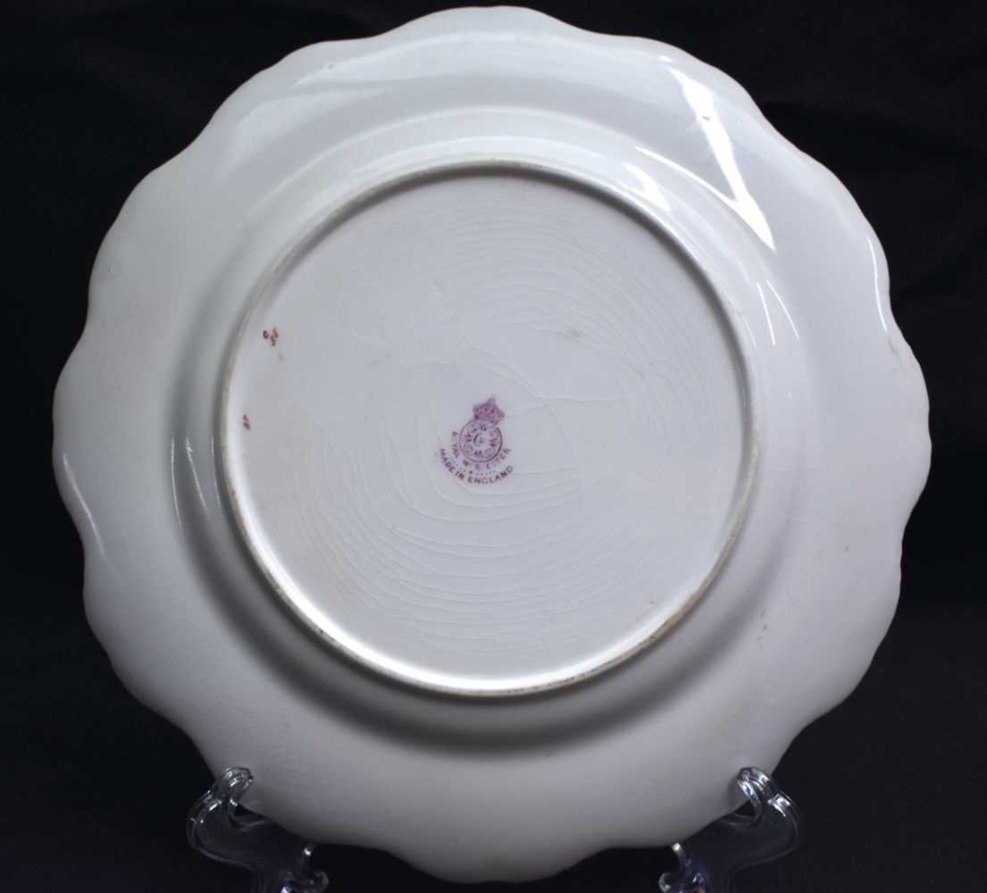A ROYAL WORCESTER FRUIT PAINTED PORCELAIN SCALLOPED PLATE by Lockyer, together with a blush ivory - Image 6 of 33