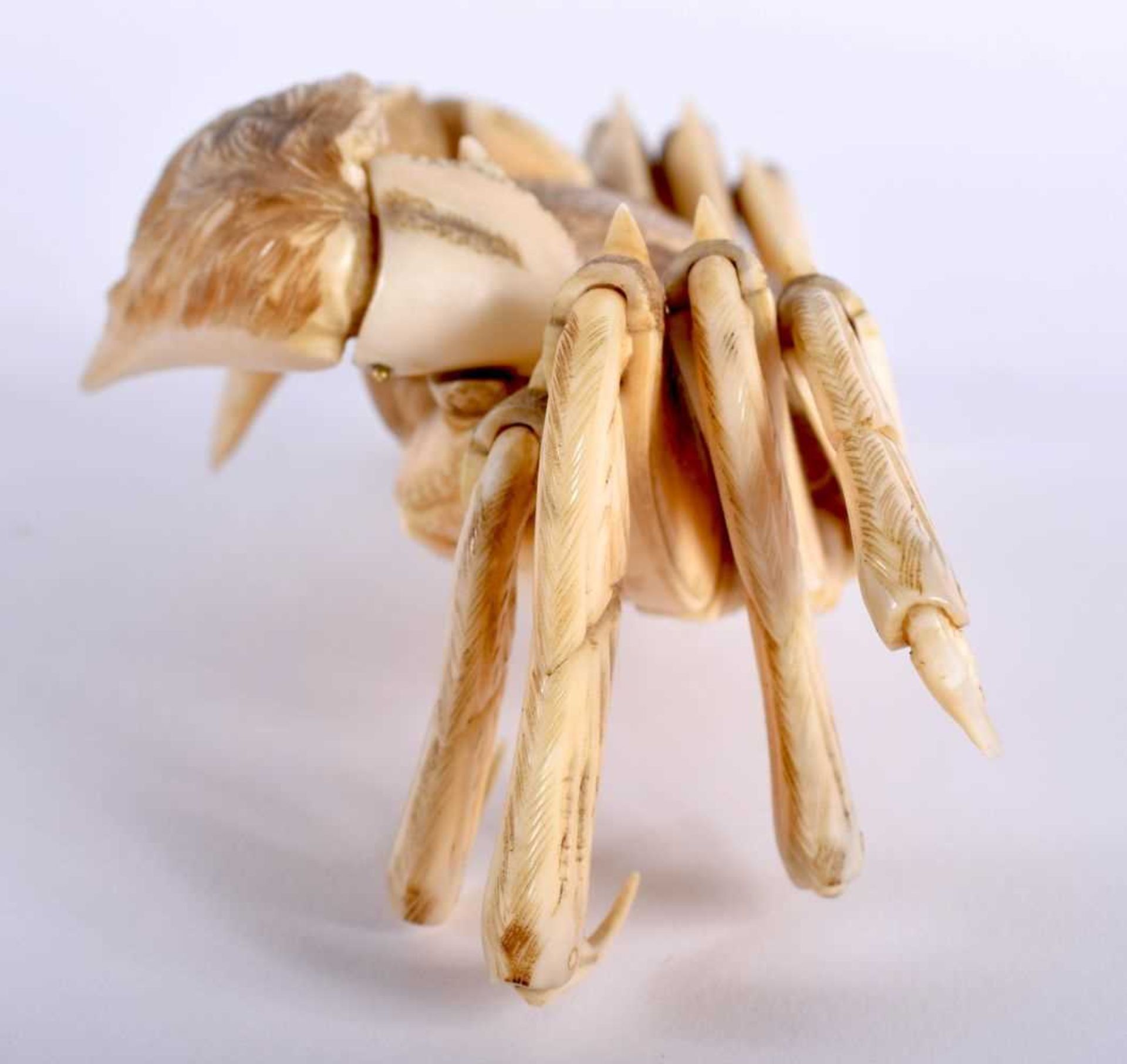 A FINE 19TH CENTURY JAPANESE MEIJI PERIOD FULLY ARTICULATED BONE JIZAI OKIMONO CRAB with fully - Image 2 of 6