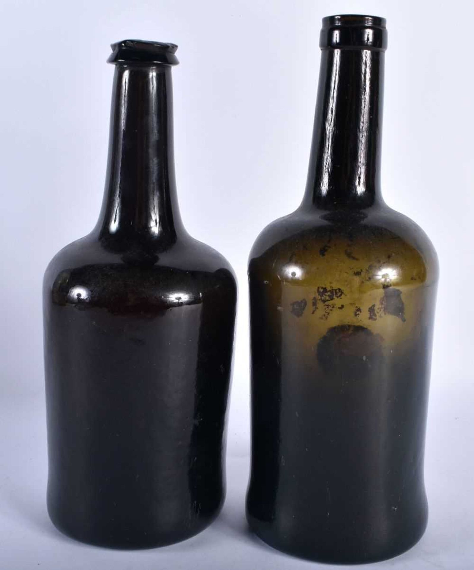 TWO 18TH CENTURY GREEN GLASS WINE BOTTLES bearing owners seal marks to the front. Largest 27 cm - Image 3 of 5