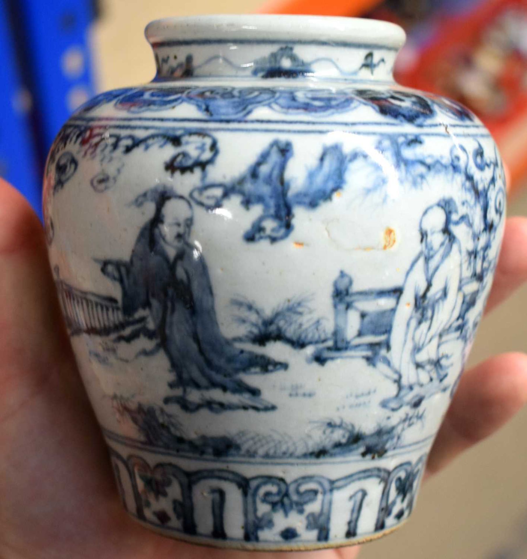 A 19TH CENTURY CHINESE BLUE AND WHITE KANGXI REVIVAL VASE bearing Kangxi marks to base, together - Image 18 of 19