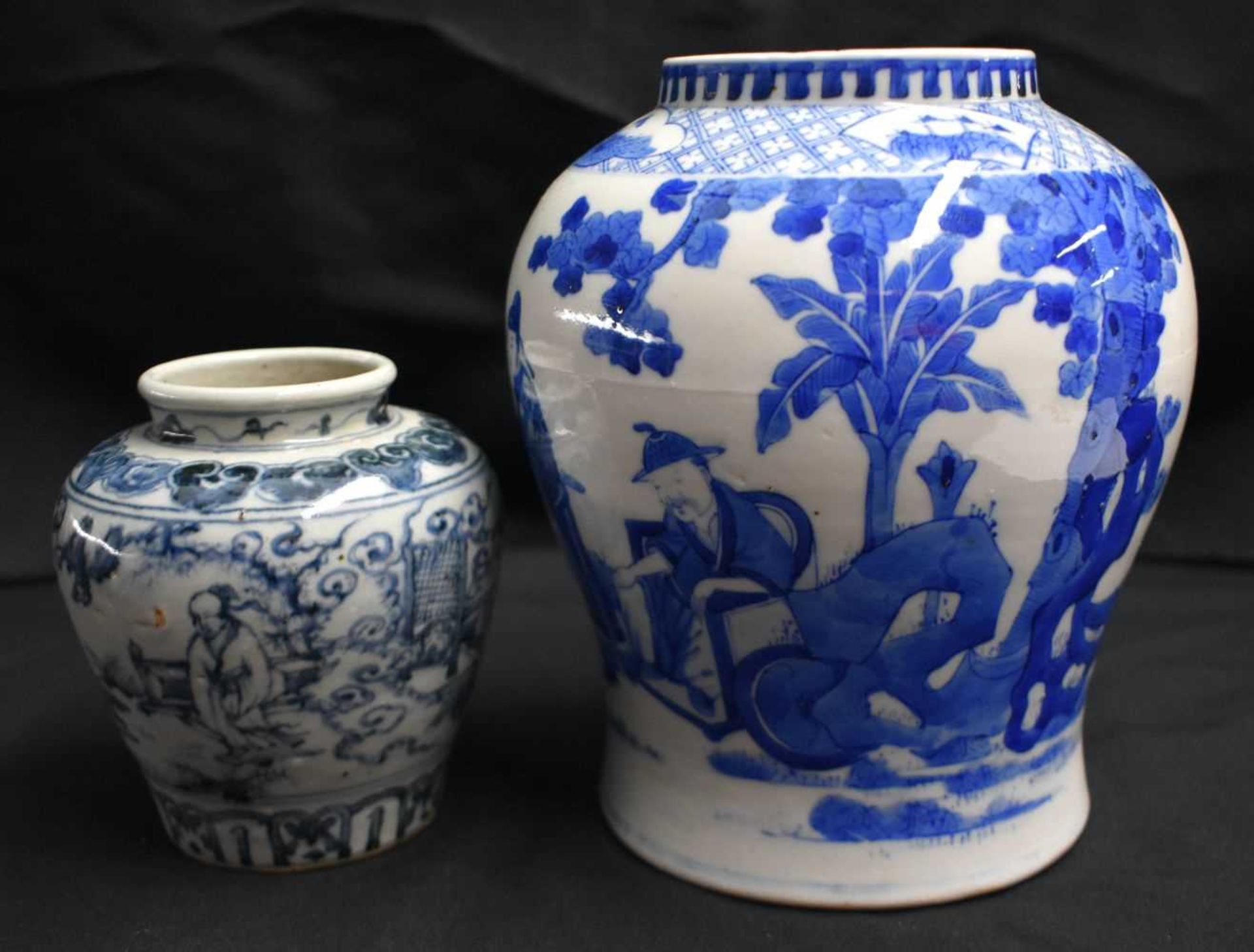 A 19TH CENTURY CHINESE BLUE AND WHITE KANGXI REVIVAL VASE bearing Kangxi marks to base, together - Image 2 of 19