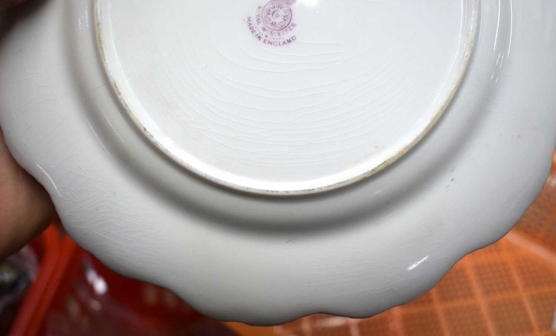 A ROYAL WORCESTER FRUIT PAINTED PORCELAIN SCALLOPED PLATE by Lockyer, together with a blush ivory - Image 29 of 33