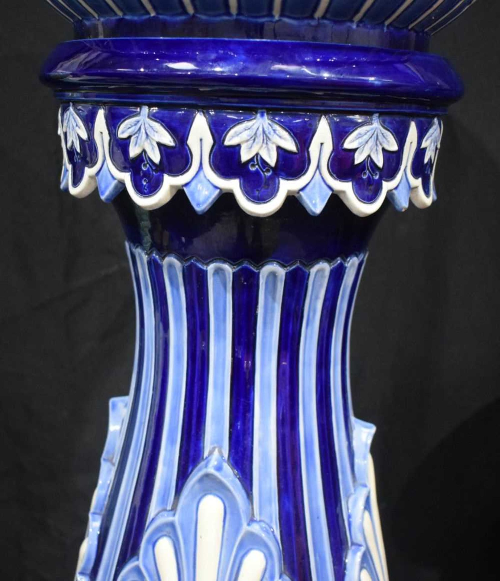 A VERY LARGE ANTIQUE MAJOLICA CONTINENTAL PLANTER ON STAND decorated with bold mask heads. 115 cm - Image 3 of 11