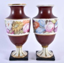 A PAIR OF EARLY 19TH CENTURY ENGLISH PORCELAIN VASES probably Chamberlains Worcester, painted with