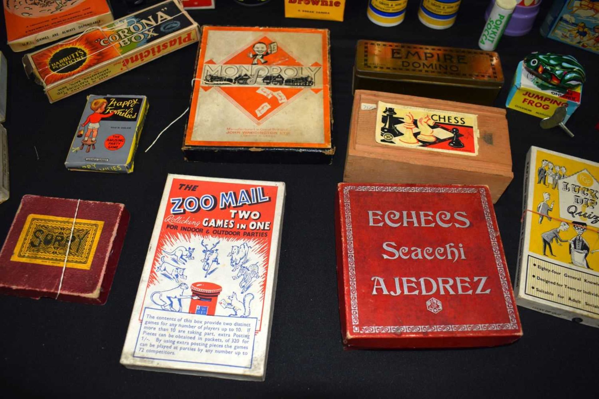 A collection of Vintage games and toys (Qty). - Image 4 of 5