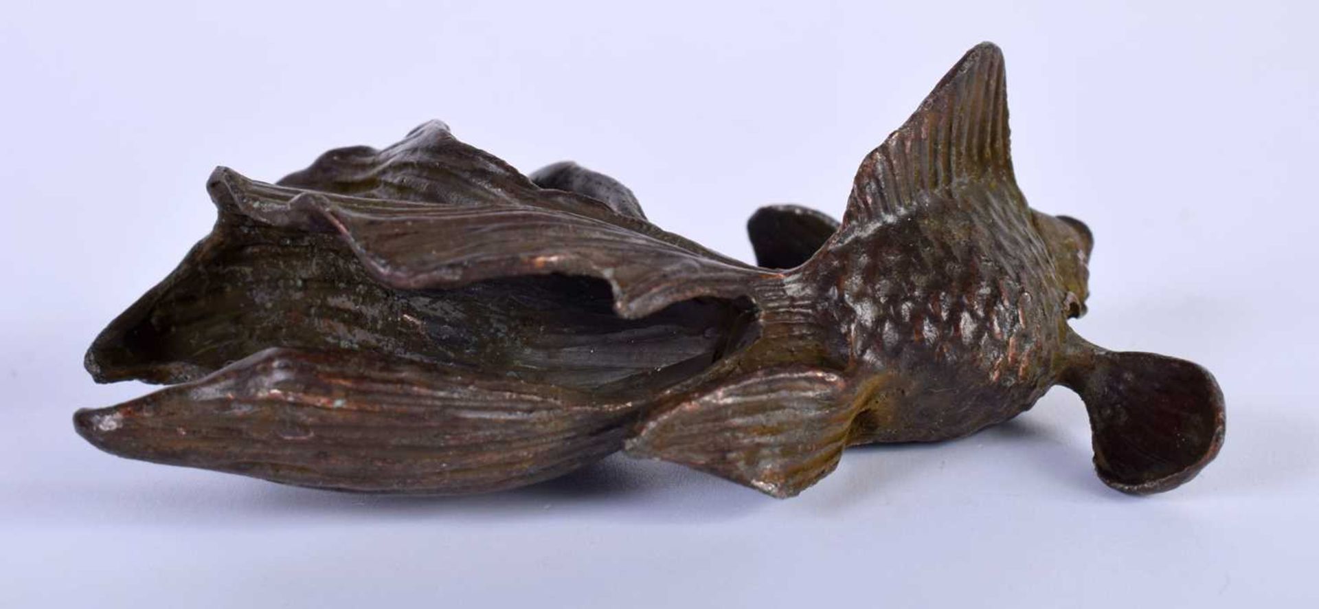 A Japanese Bronze of a Betta Fish. 8.2cm x 5cm x 3cm. Weight 108.2g - Image 2 of 4