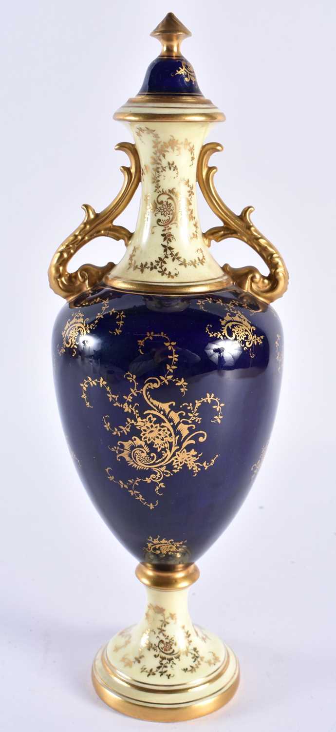 Late 19th early 20th century Coalport vase and cover painted with a scene of Loch Doon on a cobalt - Image 3 of 6