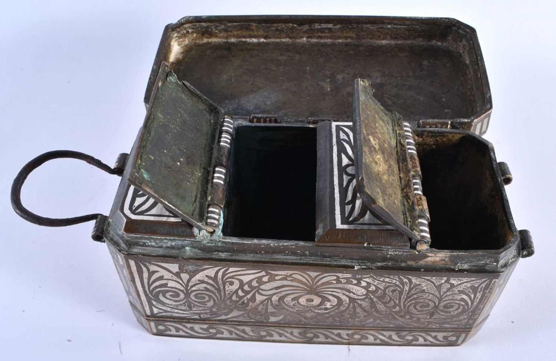 AN UNUSUAL 18TH CENTURY ISLAMIC PERSIAN SILVER INLAID BRONZE BOX decorative all over with foliage - Image 3 of 6