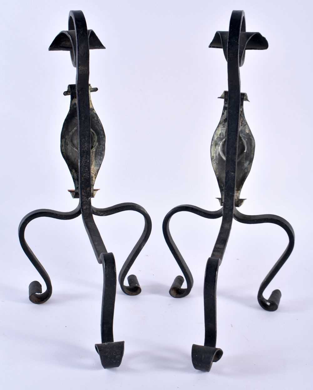 A PAIR OF ARTS AND CRAFTS COPPER AND WROUGHT IRON ANDIRONS decorated with a motif. 35 cm x 14 cm. - Image 4 of 5