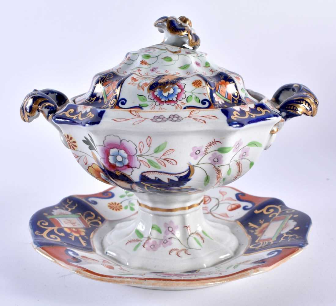 19th century English Ironstone tureen, cover and fixed stand painted in imari style colours - Image 3 of 5