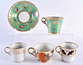 TWO LATE 18TH CENTURY WORCESTER CUPS together with an imari cup C1800 & a green ground cup and