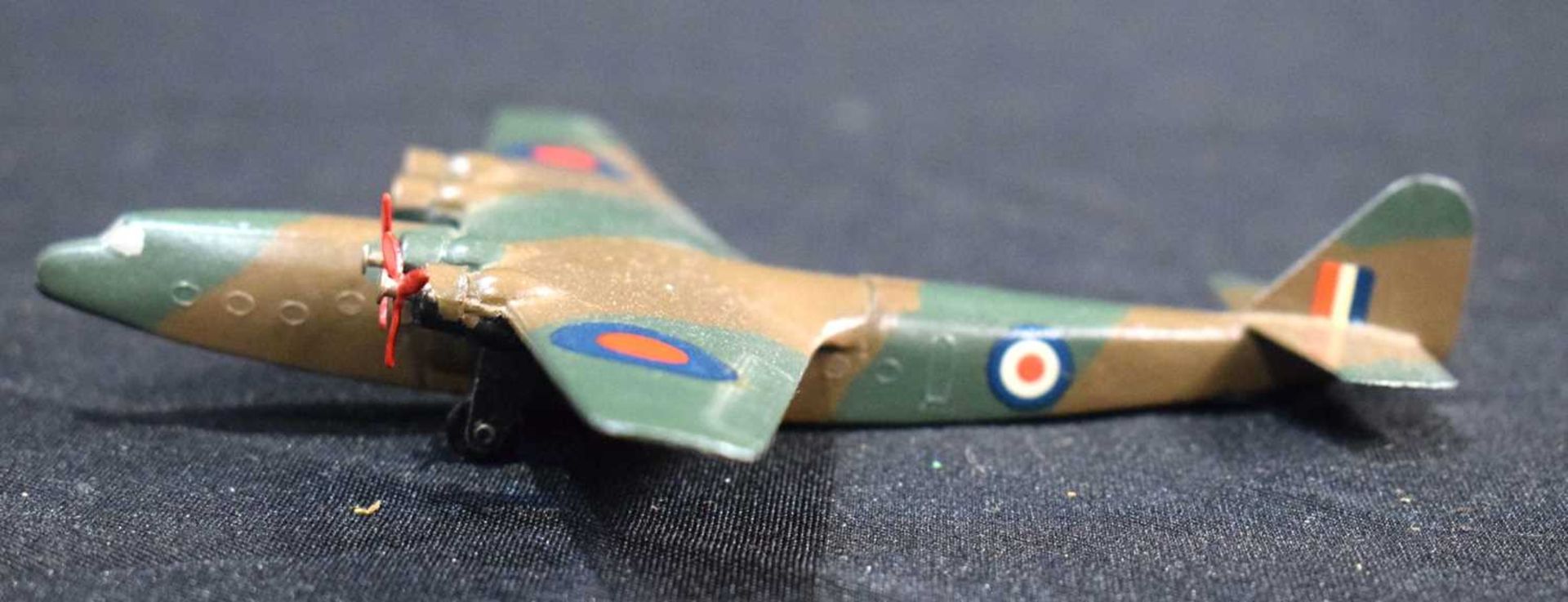 A Dinky Meccano Armstrong Whitworth model Airliner 15.5 x 17 cm. - Image 3 of 3