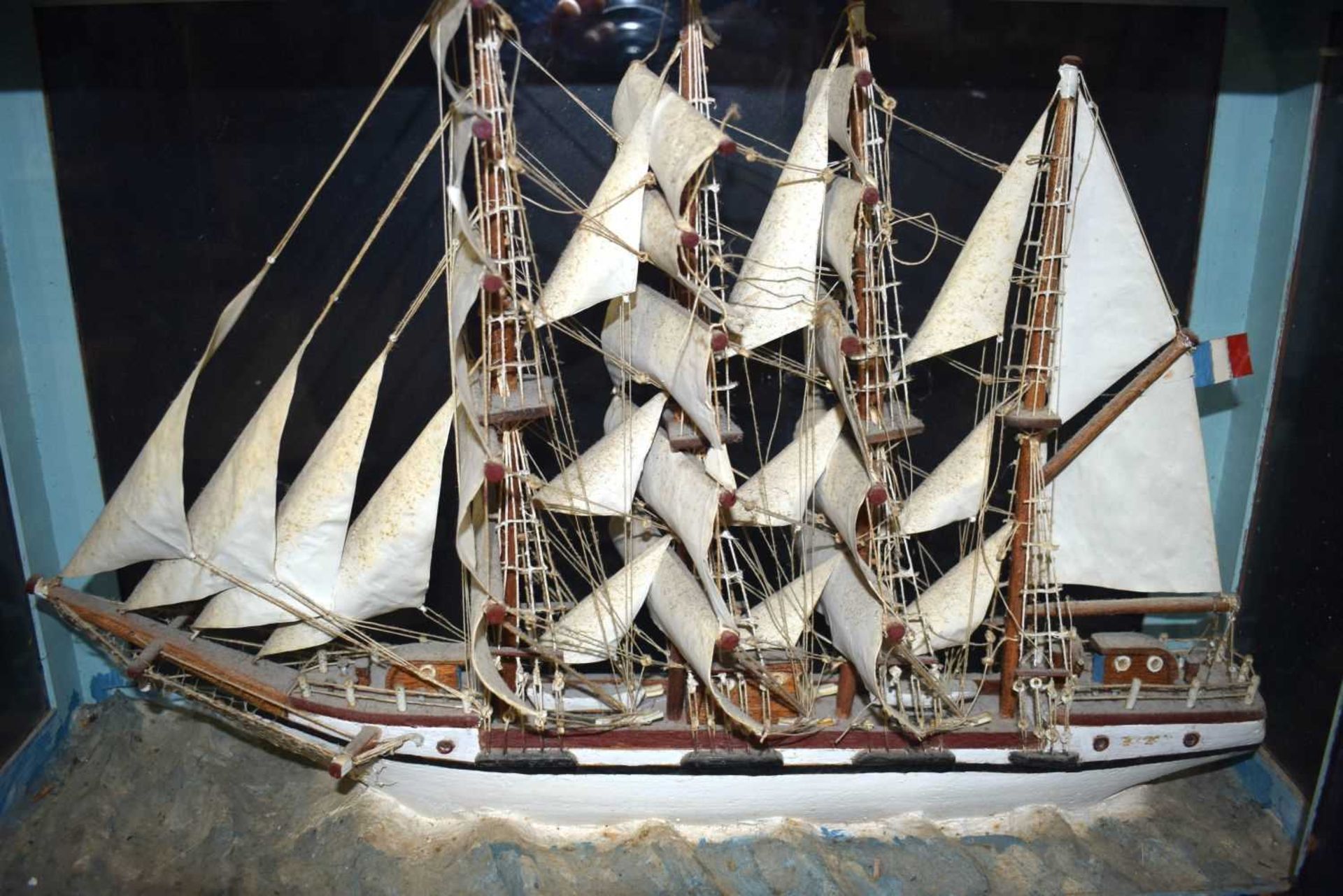 A glass cased model of a 19th Century 3 masted French sailing ship "Bretagne" 35 x 53 x 16 cm. - Image 2 of 4