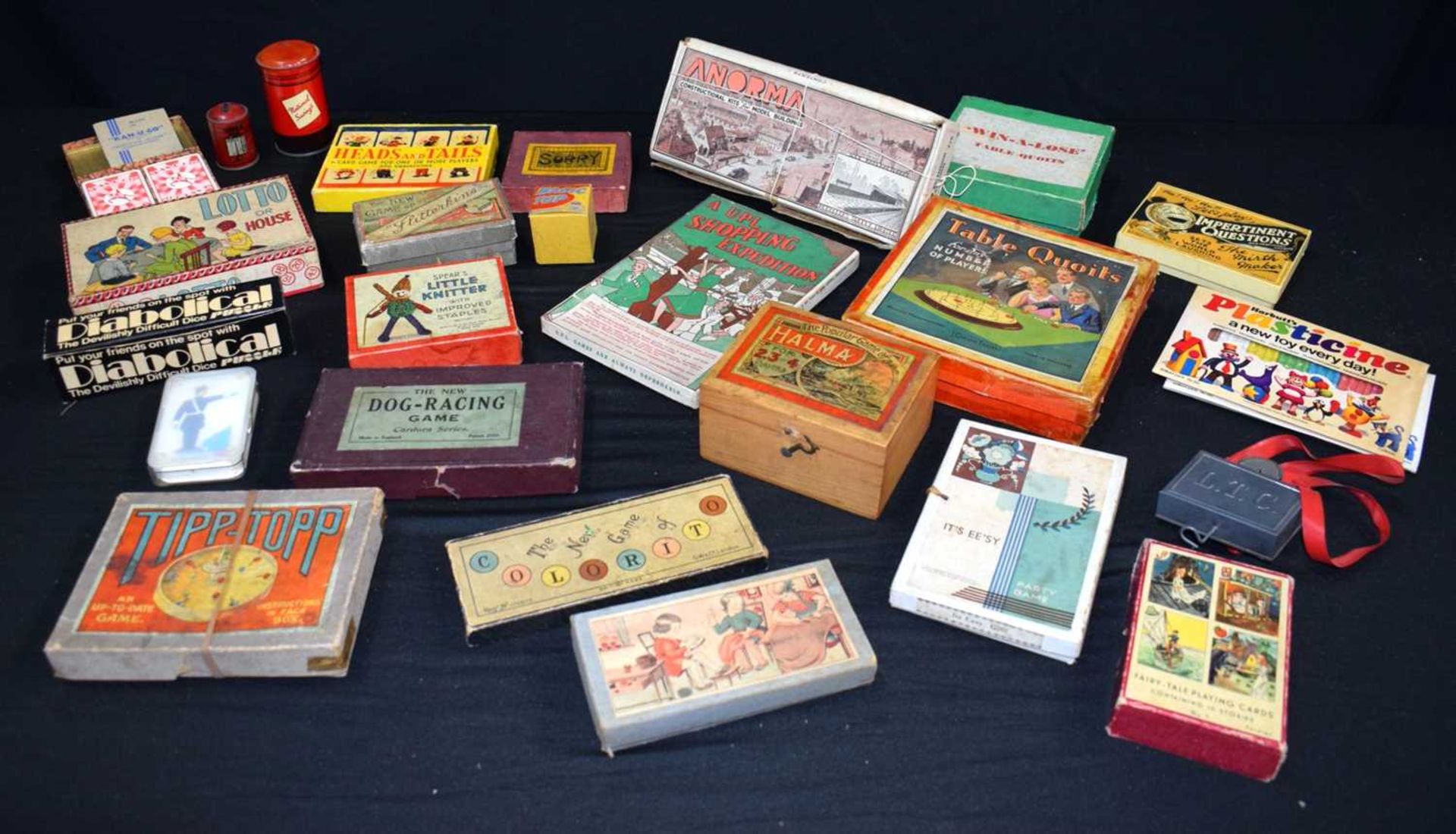 A collection of Vintage games and toys (Qty).