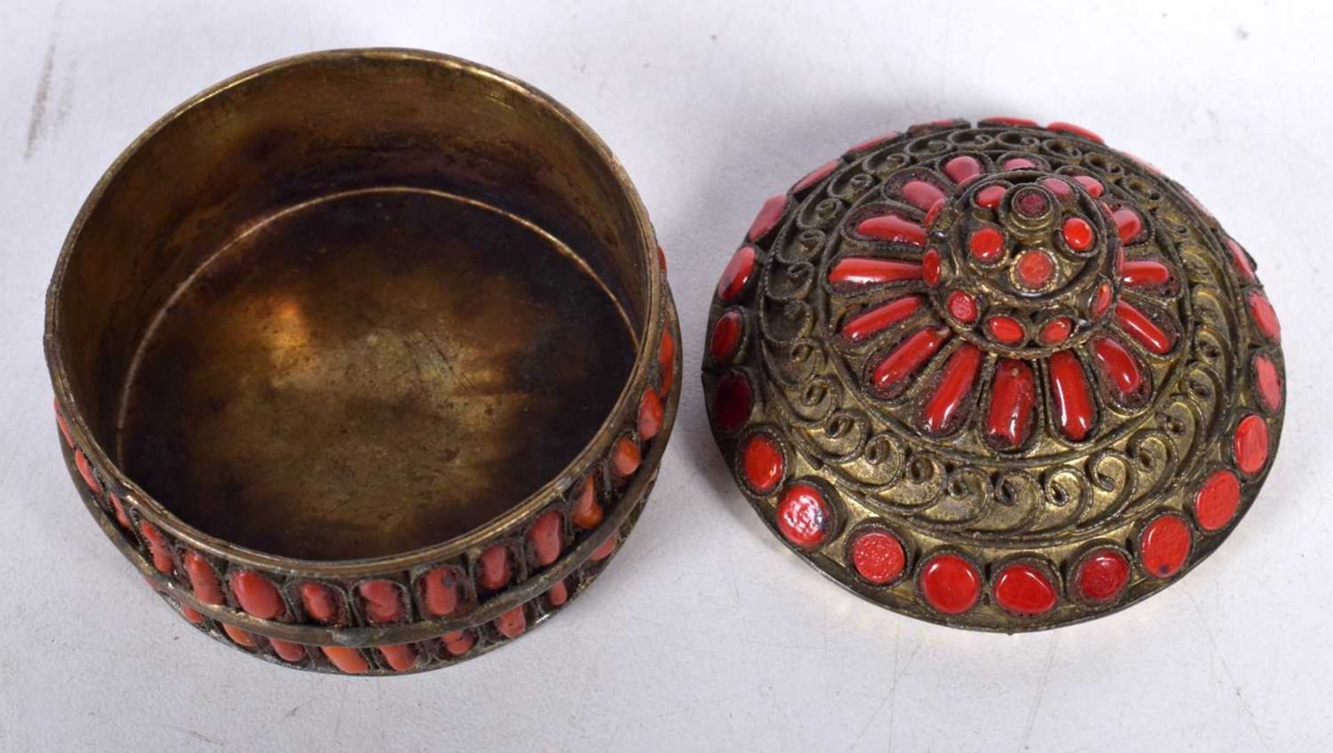 An Islamic Style Brass Box and Cover with Coral Bead Decoration. 5.3cm x 6cm, weight 57.5g - Image 2 of 3