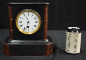 An Art Deco marble and slate mantle clock 22 x 22 x 12 cm.