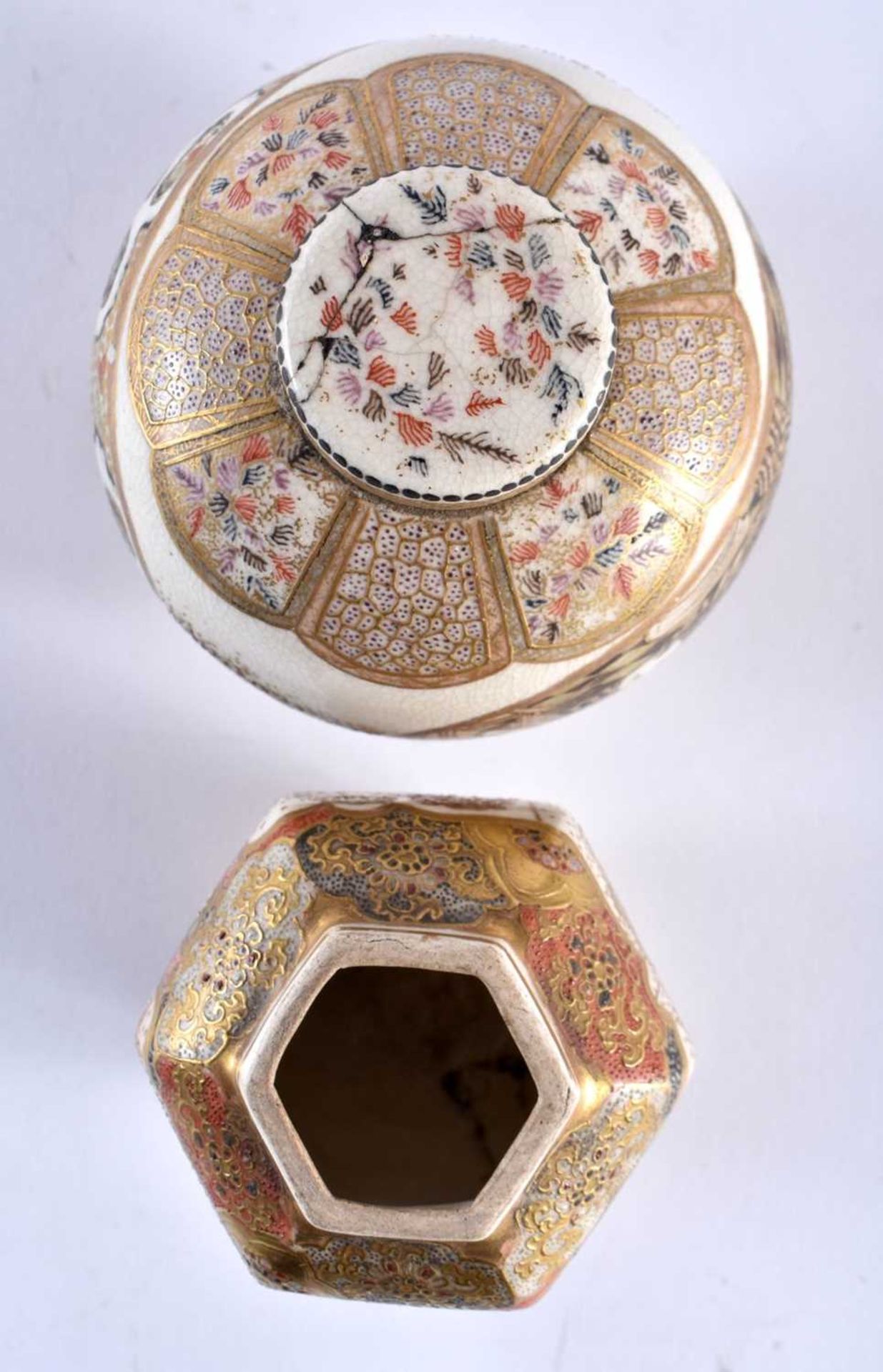 A SMALL 19TH CENTURY JAPANESE MEIJI PERIOD SATSUMA JAR AND COVER together with a similar smaller - Image 4 of 5