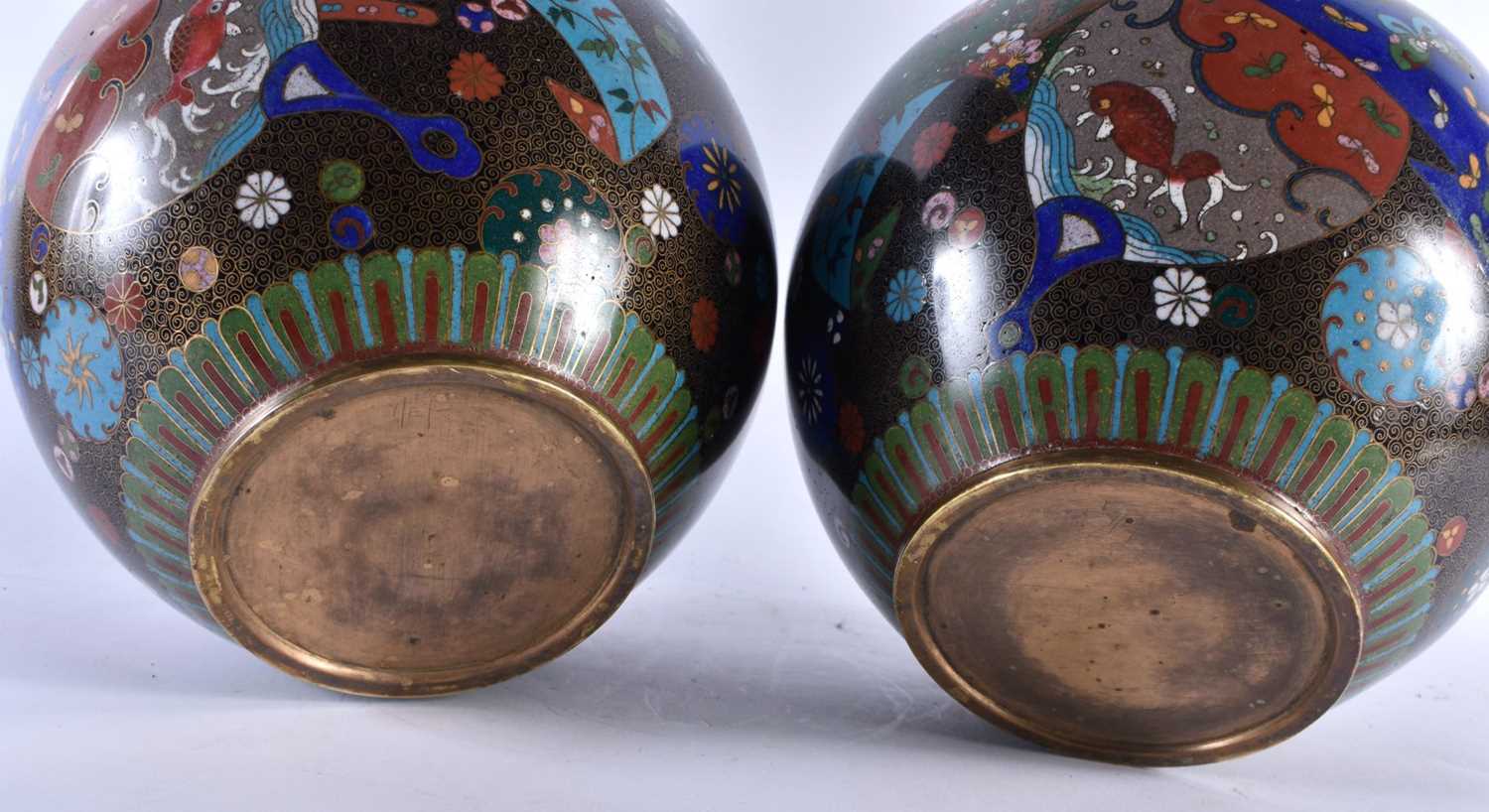 A LARGE PAIR OF 19TH CENTURY JAPANESE MEIJI PERIOD CLOISONNE ENAMEL VASES decorative with panels - Image 5 of 5