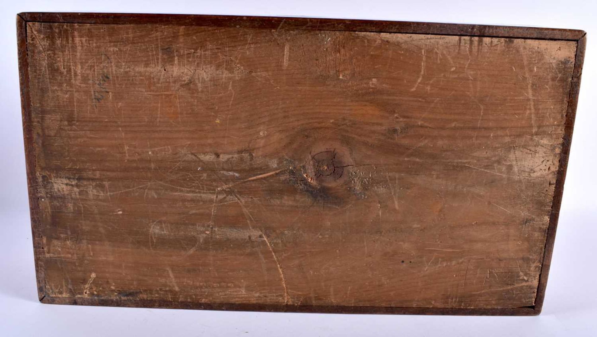 AN ANTIQUE GAMING COMPENDIUM within original mahogany box. 38 cm x 24 cm. - Image 7 of 7