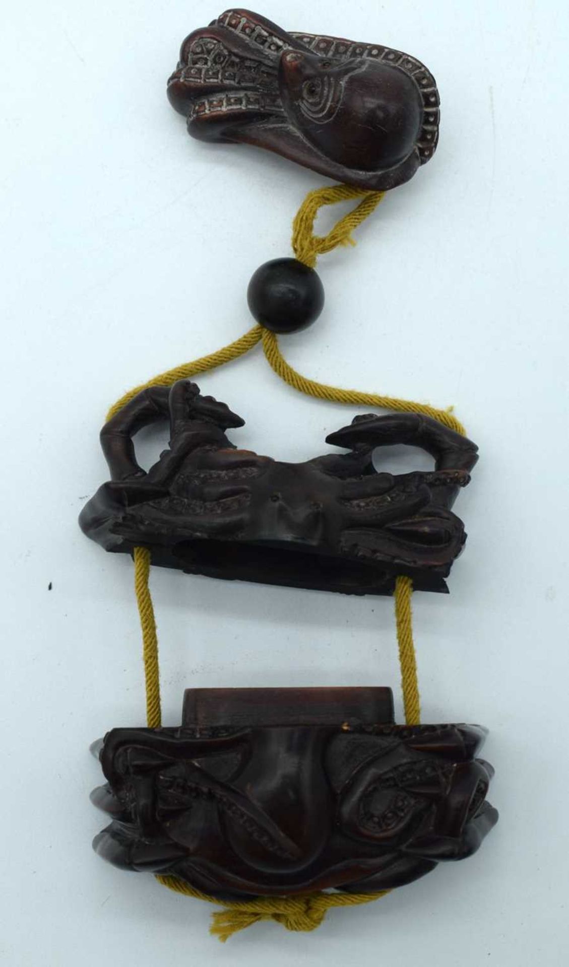 A Japanese Hardwood Inro in the form of a Crab. 6.8cm x 7.6cm x 3.5cm - Image 3 of 3