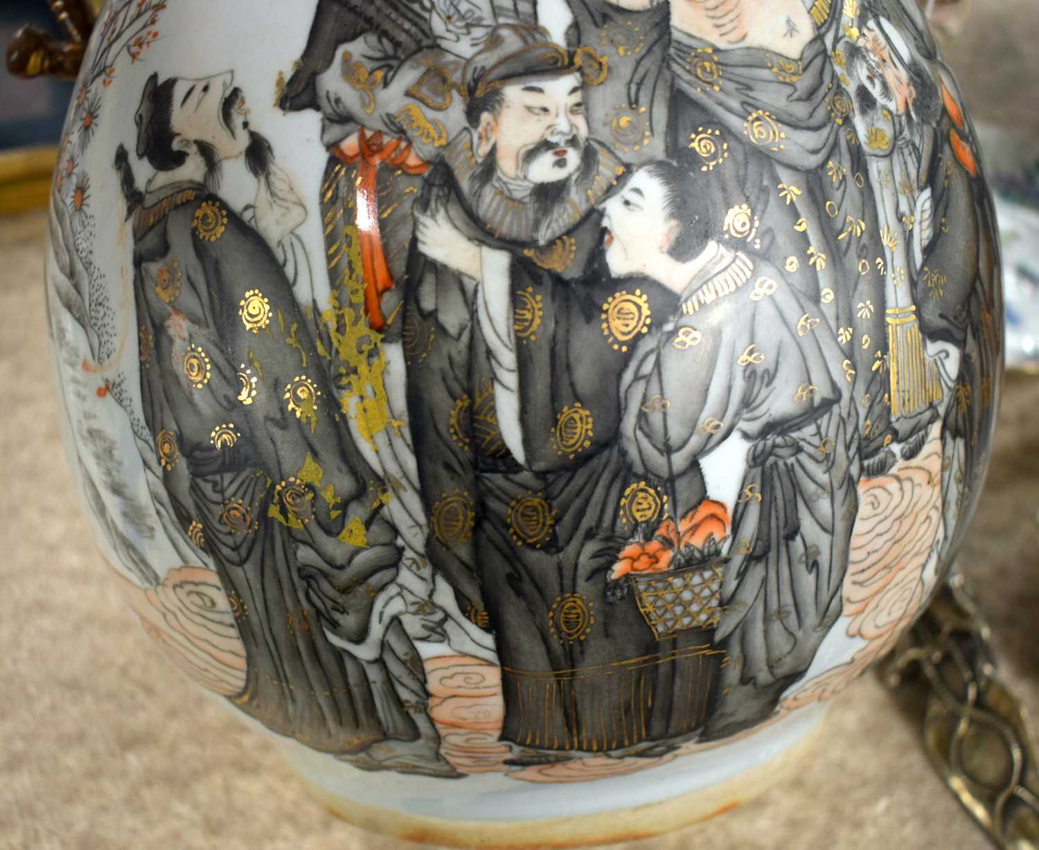 AN EARLY 20TH CENTURY CHINESE PORCELAIN HU VASE Late Qing/Republic. 35 cm high. - Image 13 of 21