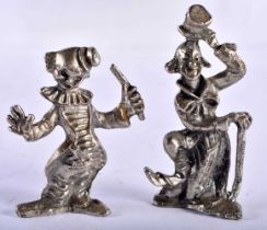 Two White Metal Figures of Clowns. Largest 6.5cm x 3.2cm, total weight 98g (2)