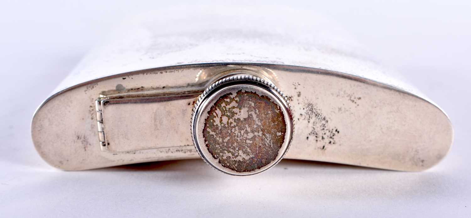 A LARGE SILVER HIP FLASK. 235 grams. 14.75 cm x 9.5 cm. - Image 3 of 4