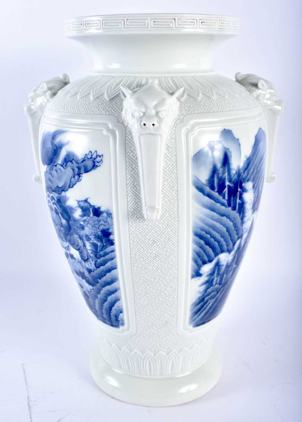 AN IMPORTANT 19TH CENTURY JAPANESE MEIJI PERIOD HIRADO PORCELAIN VASE of exceptional quality, - Image 2 of 27