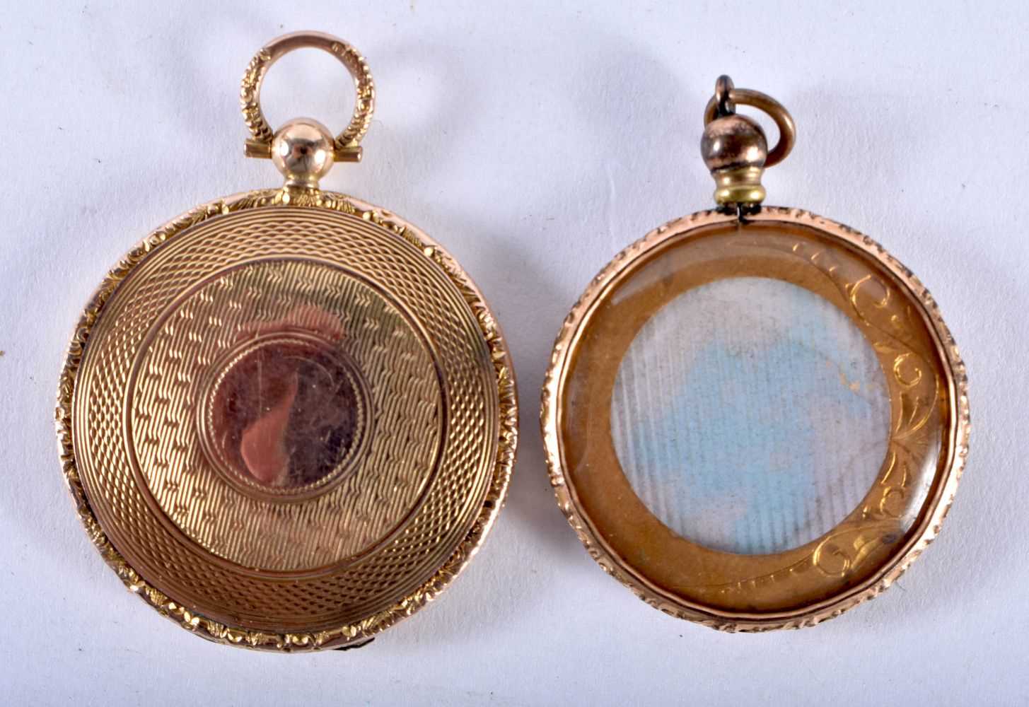 A 9CT GOLD LOCKET together with another. 13.8 grams overall. Largest 3.25 cm diameter. (2) - Image 3 of 3