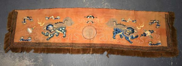 Antique Hand Embroidered Chinese Foo Dogs on Felt & Velvet Textile. 179 cm long
