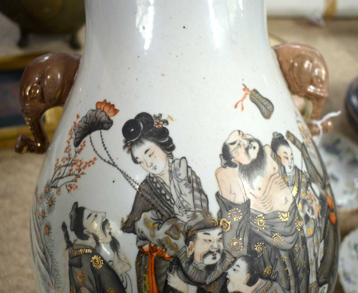 AN EARLY 20TH CENTURY CHINESE PORCELAIN HU VASE Late Qing/Republic. 35 cm high. - Image 12 of 21