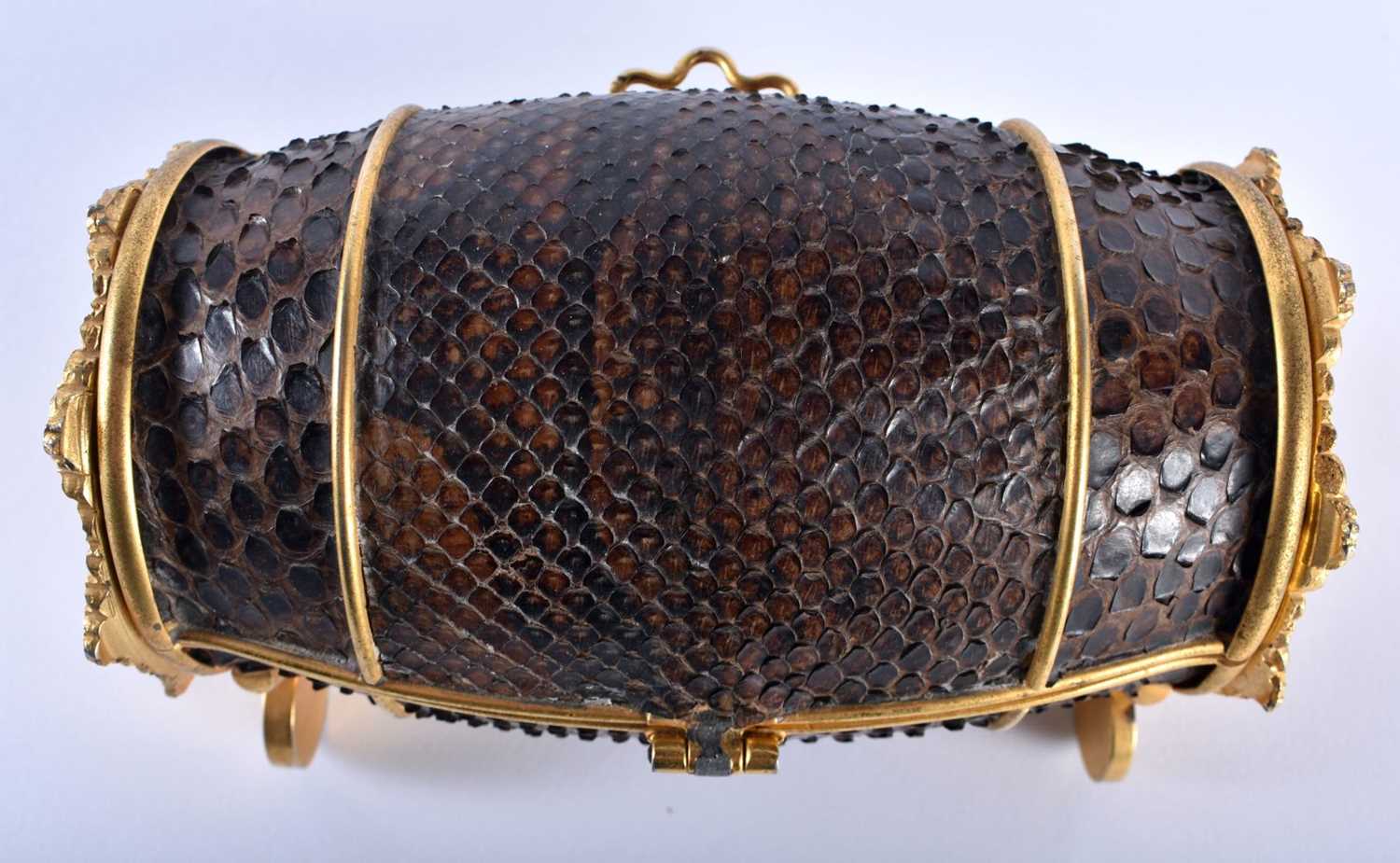 A RARE EARLY 20TH CENTURY FRENCH ORMOLU AND SNAKESKIN BOX of oval drum form, decorated to each end - Image 3 of 6