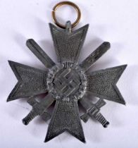 A 1939 GERMAN MILITARY MEDALLION. 20.8 grams. 5 cm x 5 cm.